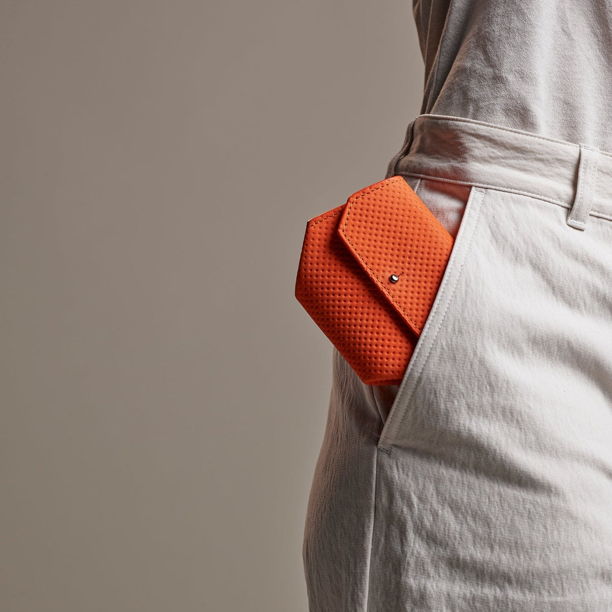 BE HOLD Bifold Leather Wallet - Tangerine
