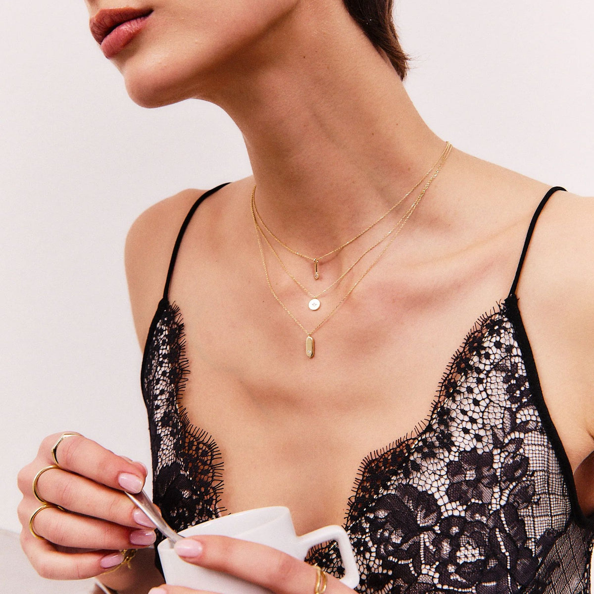 ALISIA Gold Necklace - Halo Necklace - Zabecca Living