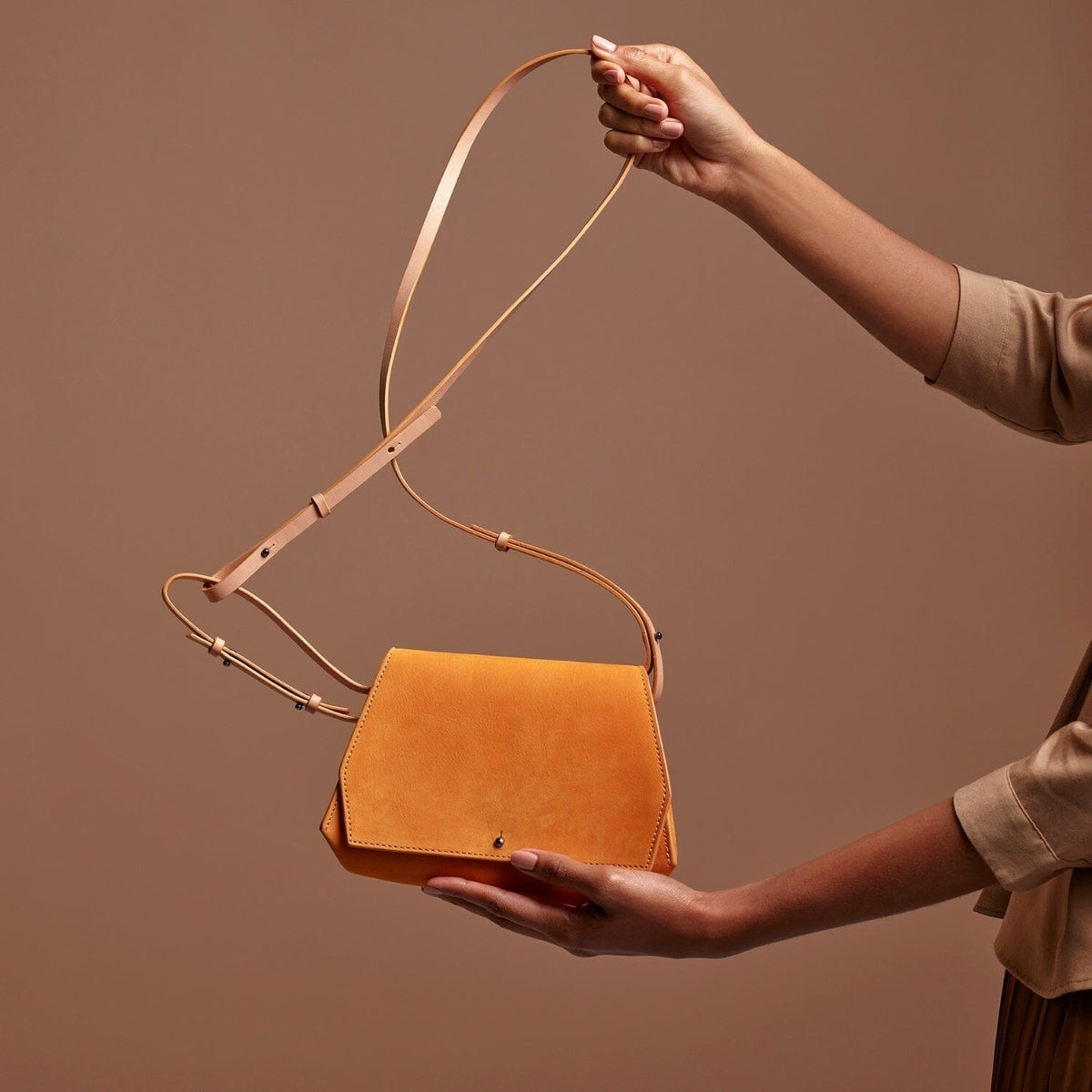 BE HOLD Hex Bag - Turmeric HANDBAG - Zabecca Living