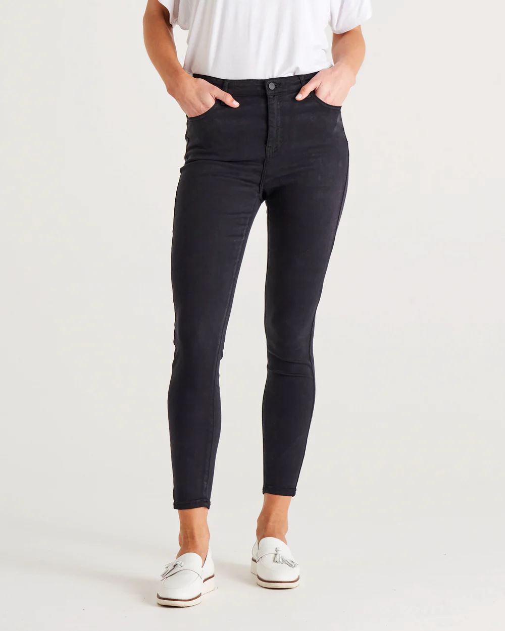 BETTY BASICS Betty Essential Jeans - Black JEANS - Zabecca Living