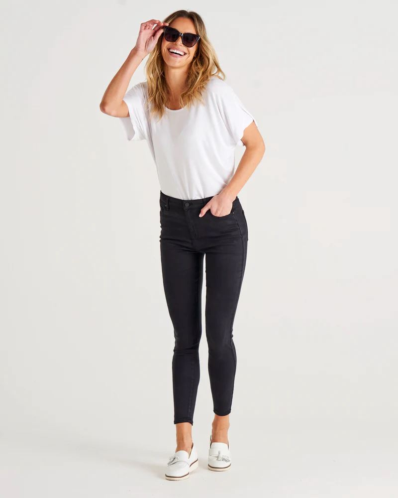 BETTY BASICS Betty Essential Jeans - Black JEANS - Zabecca Living