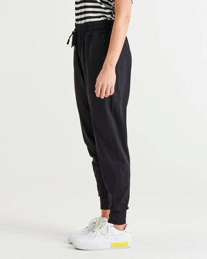 BETTY BASICS Cara Travel Jogger - Black JOGGER - Zabecca Living