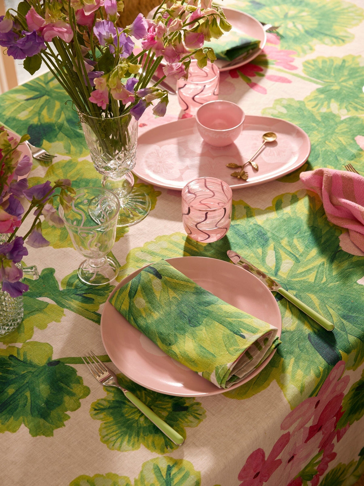 BONNIE & NEIL Geranium Multi Linen Tablecloth - Medium Table Runner - Zabecca Living