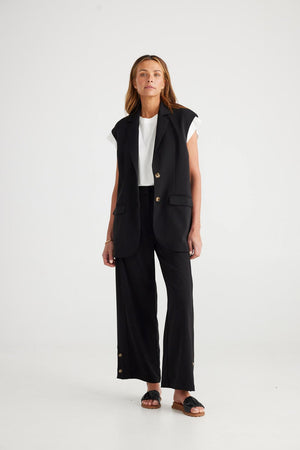 BRAVE AND TRUE Moma Vest - Black vest - Zabecca Living