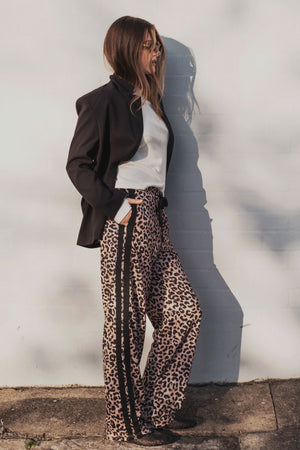 CARTEL & WILLOW Adeline Pant - Neutral Leopard JOGGER - Zabecca Living