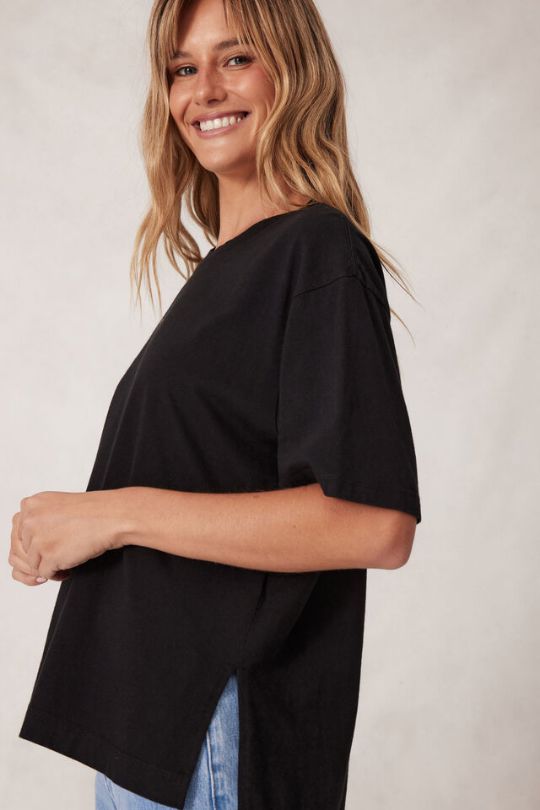 CERES LIFE Stevie Slouchy Split Hem Tee - Black Tee - Zabecca Living