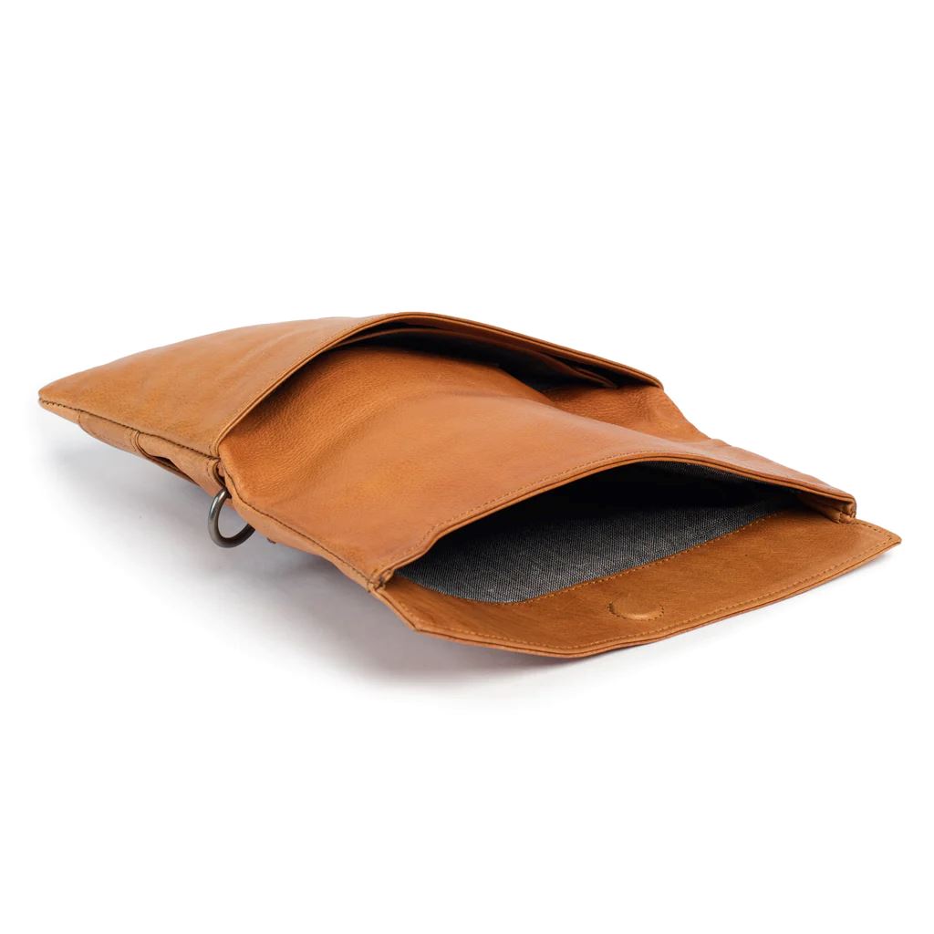 DUSKY ROBIN Paulie Bag / Clutch - Black HANDBAG - Zabecca Living