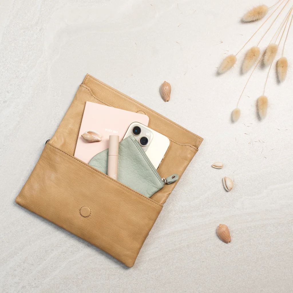 DUSKY ROBIN Paulie Bag / Clutch - Sand HANDBAG - Zabecca Living