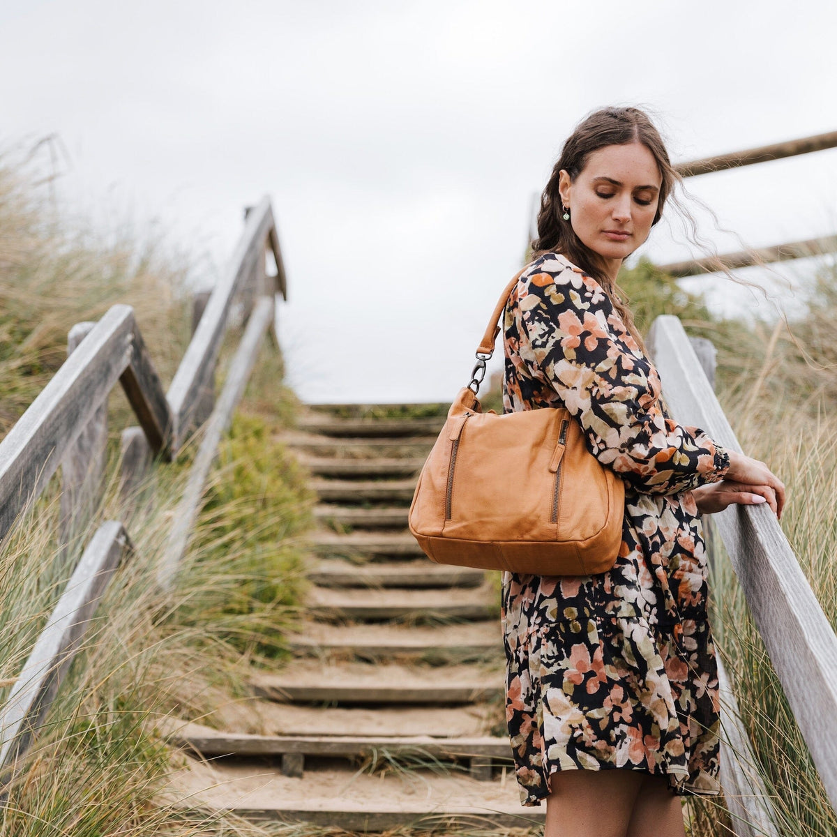 DUSKY ROBIN Poppy Bag - Tan HANDBAG - Zabecca Living