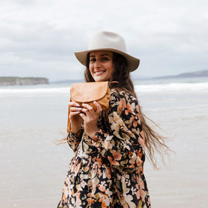 DUSKY ROBIN Zoe Bag Clutch - Tan HANDBAG - Zabecca Living