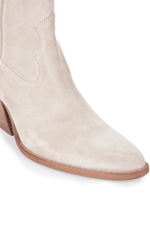 ESTILO EMPORIO Cavalier Suede Boot - Sand FOOTWEAR - Zabecca Living