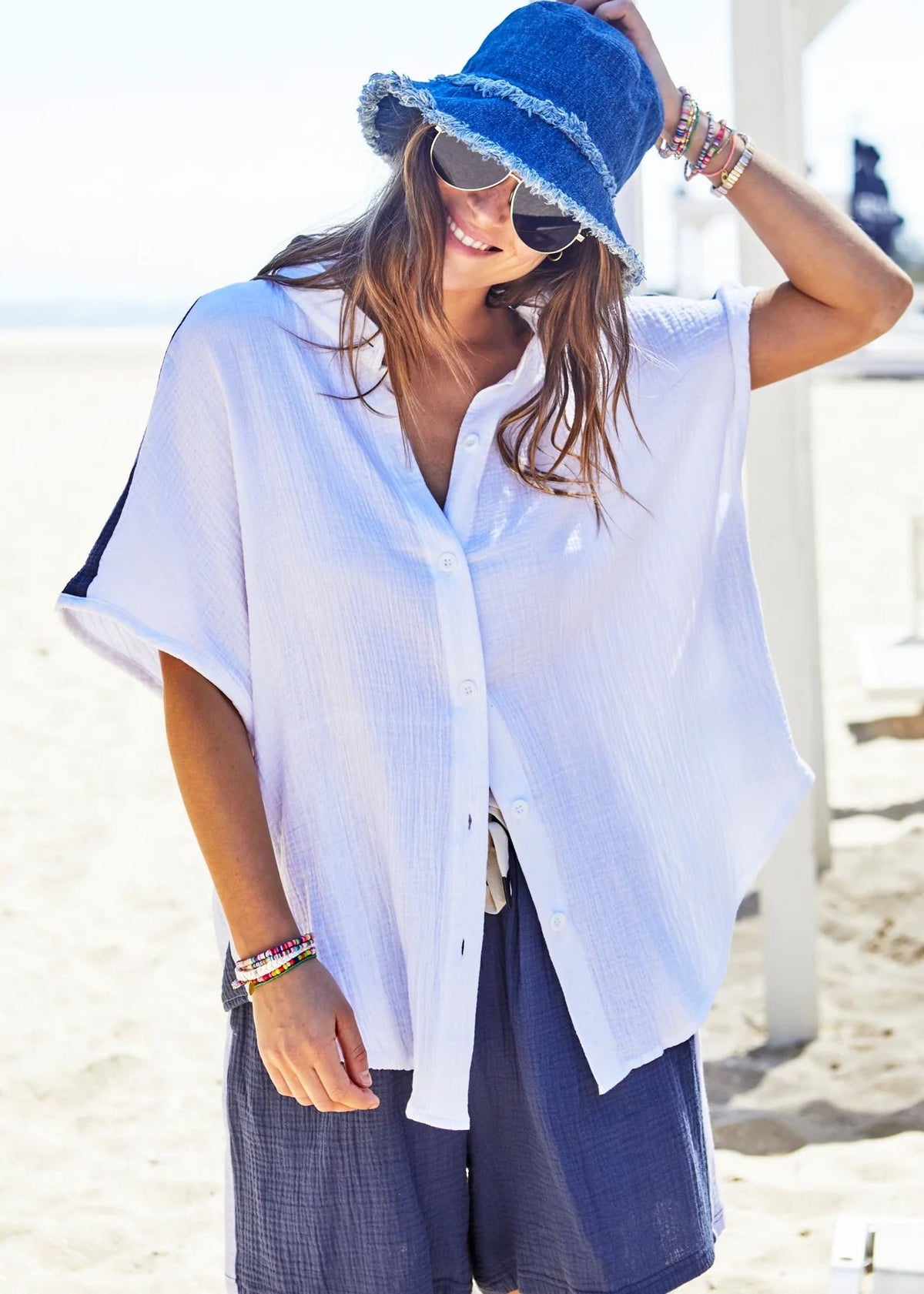 HAMMILL & CO Resort Beach Shirt - White/Navy Shirts & Blouses - Zabecca Living