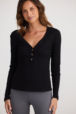 HOMELOVE Everyday Top - Black Long Sleeve Tee - Zabecca Living