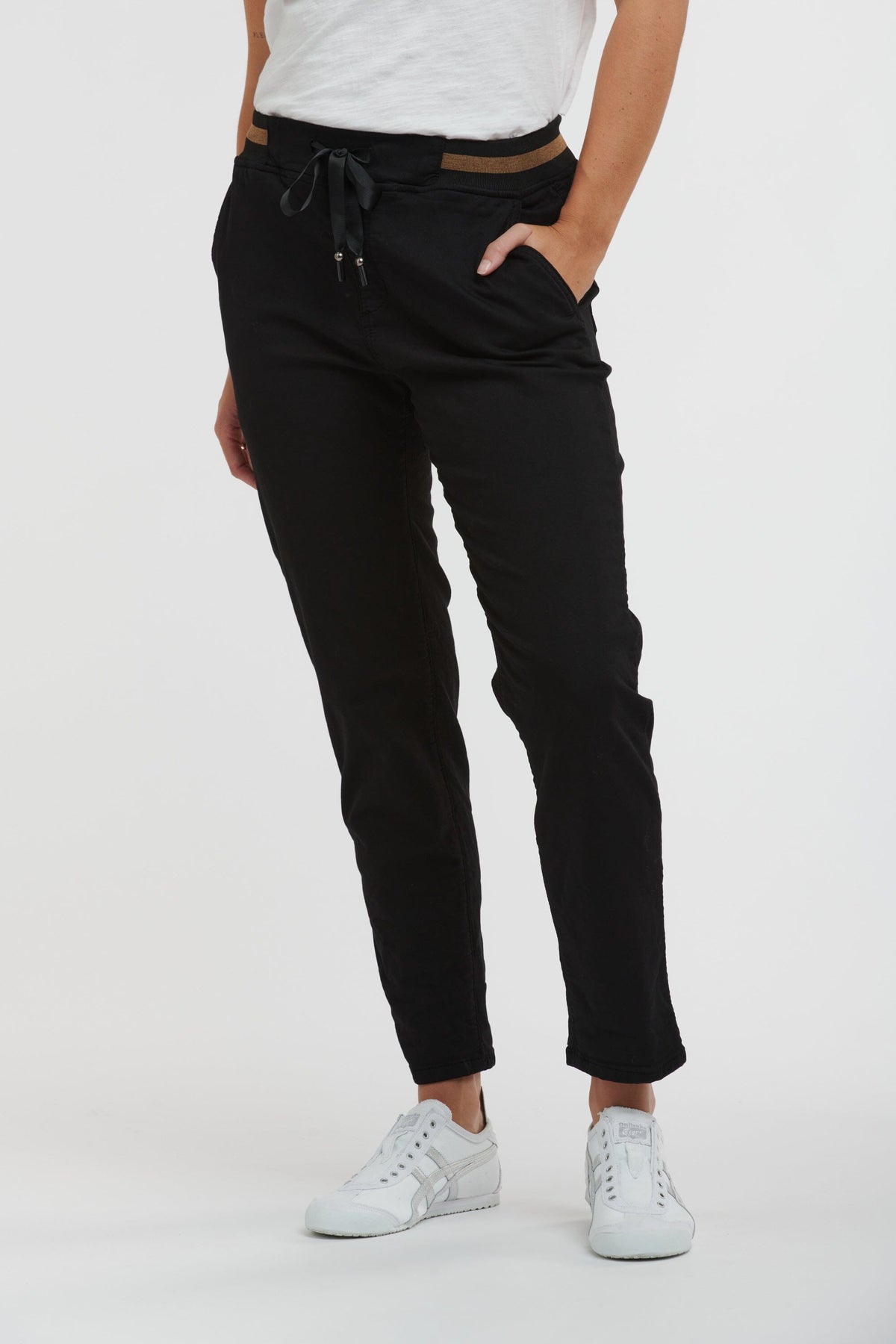 ITALIAN STAR Tommy Jean - Black JEANS - Zabecca Living