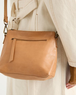 JUJU & CO Large Essential Pouch Bag - Tan HANDBAG - Zabecca Living