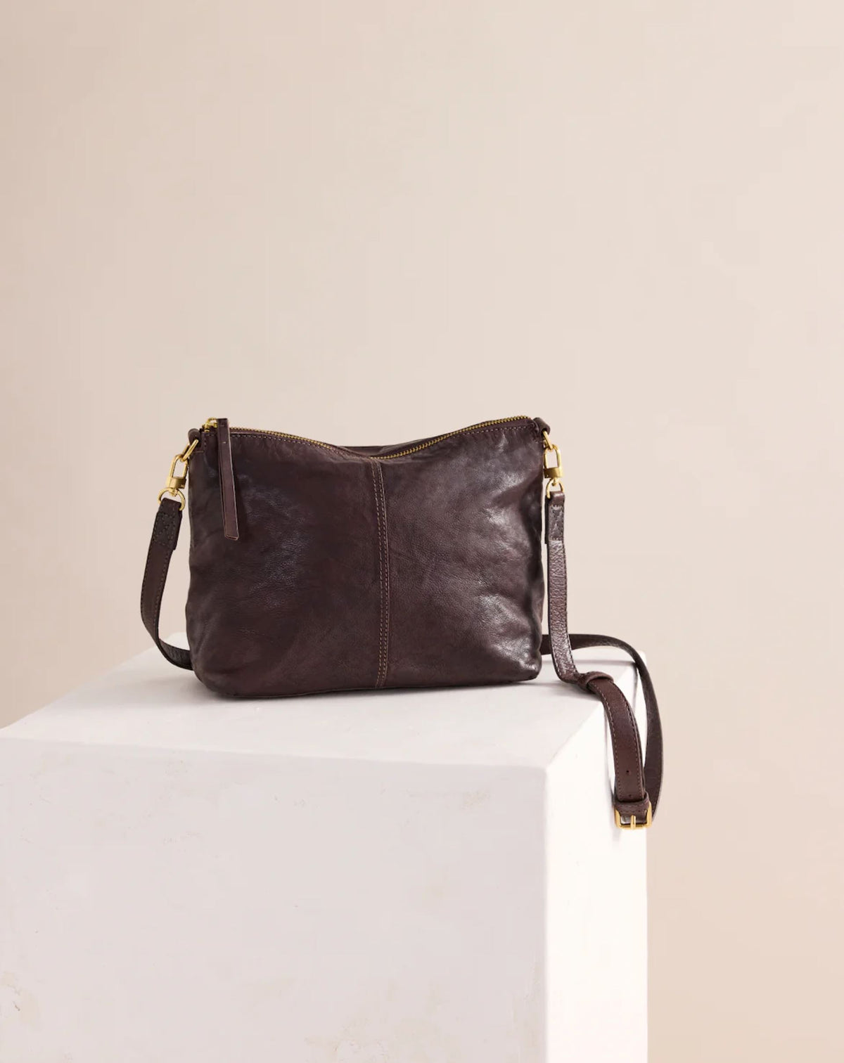 JUJU & CO Tumbled Large Essential Pouch - Chocolate HANDBAG - Zabecca Living