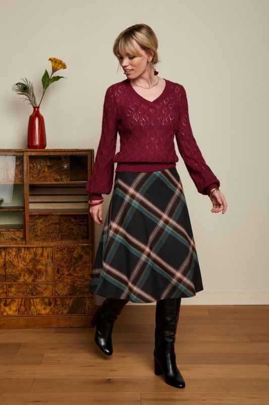 KING LOUIE V Neck Borgo - Cabernet Red Jumpers + Knitwear - Zabecca Living