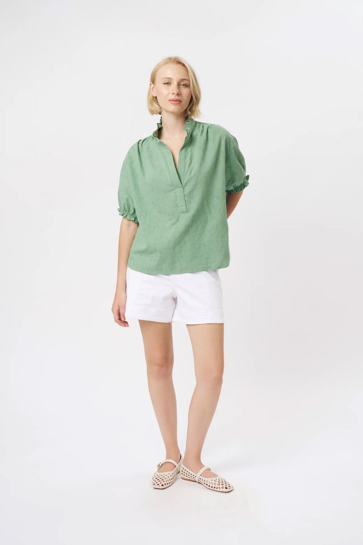 KIREINA Amber Shirt - Green vest - Zabecca Living
