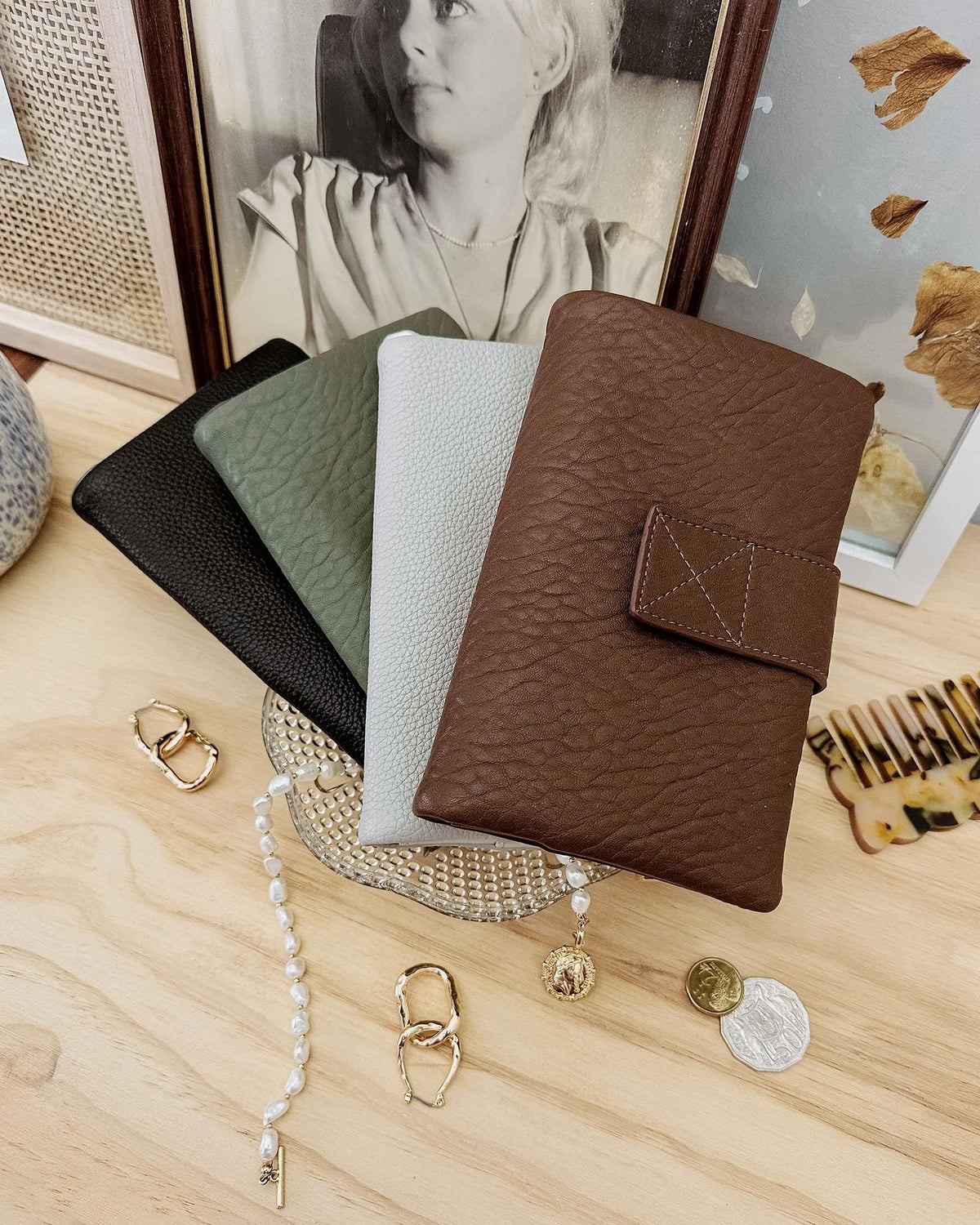 LOUENHIDE Bailey Wallet - Cocoa WALLET - Zabecca Living