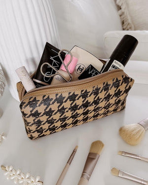 LOUENHIDE Brianna Makeup Bag - Houndstooth Camel toiletry bag - Zabecca Living