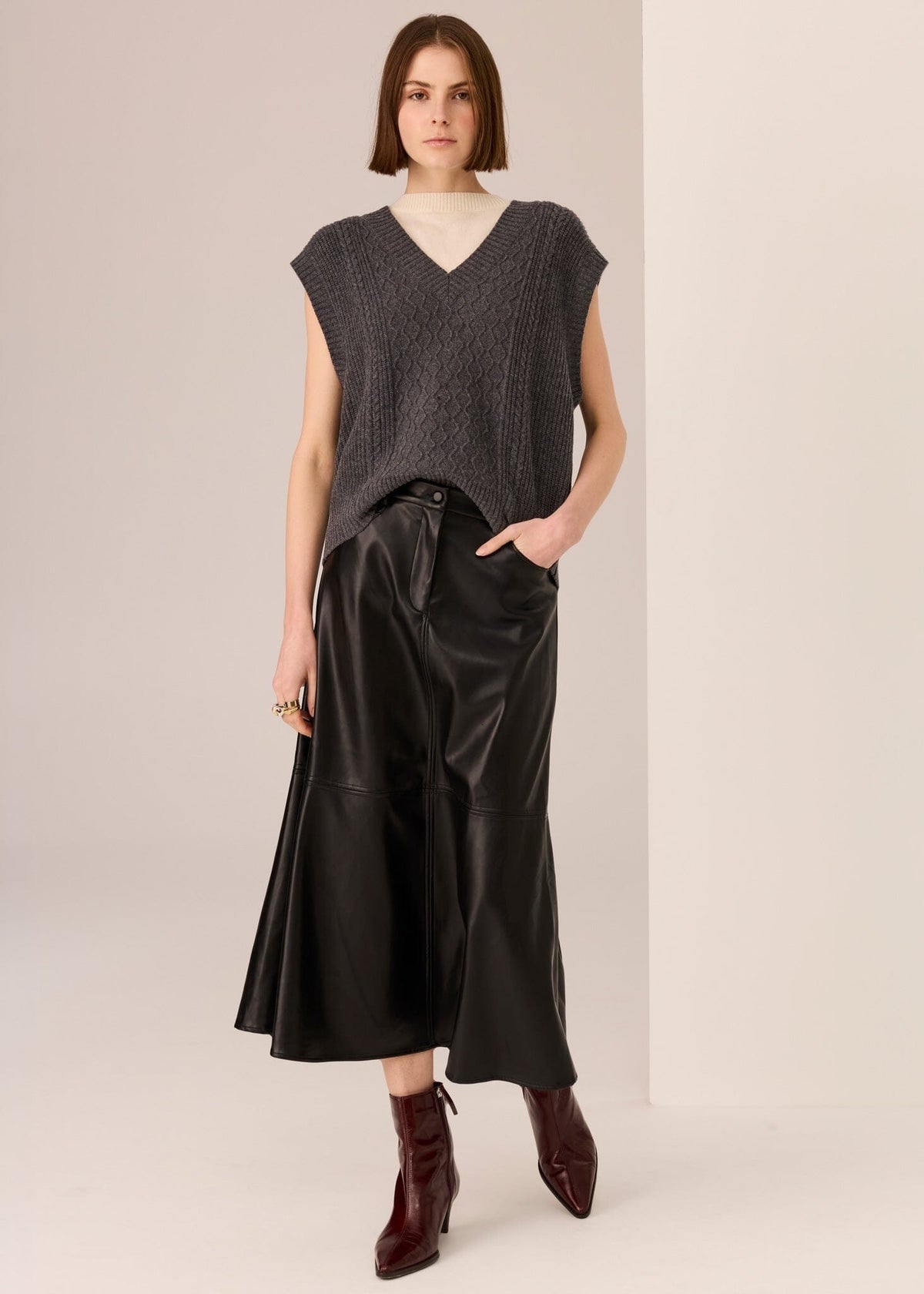 POL Hugo Skirt - Black Skirt - Zabecca Living