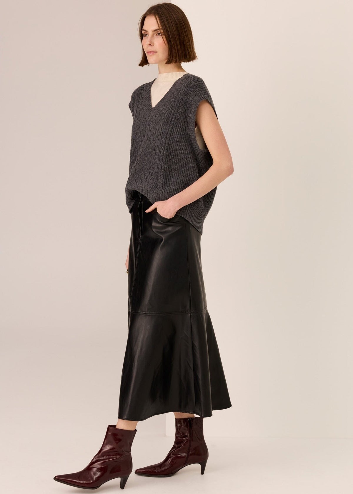POL Hugo Skirt - Black Skirt - Zabecca Living