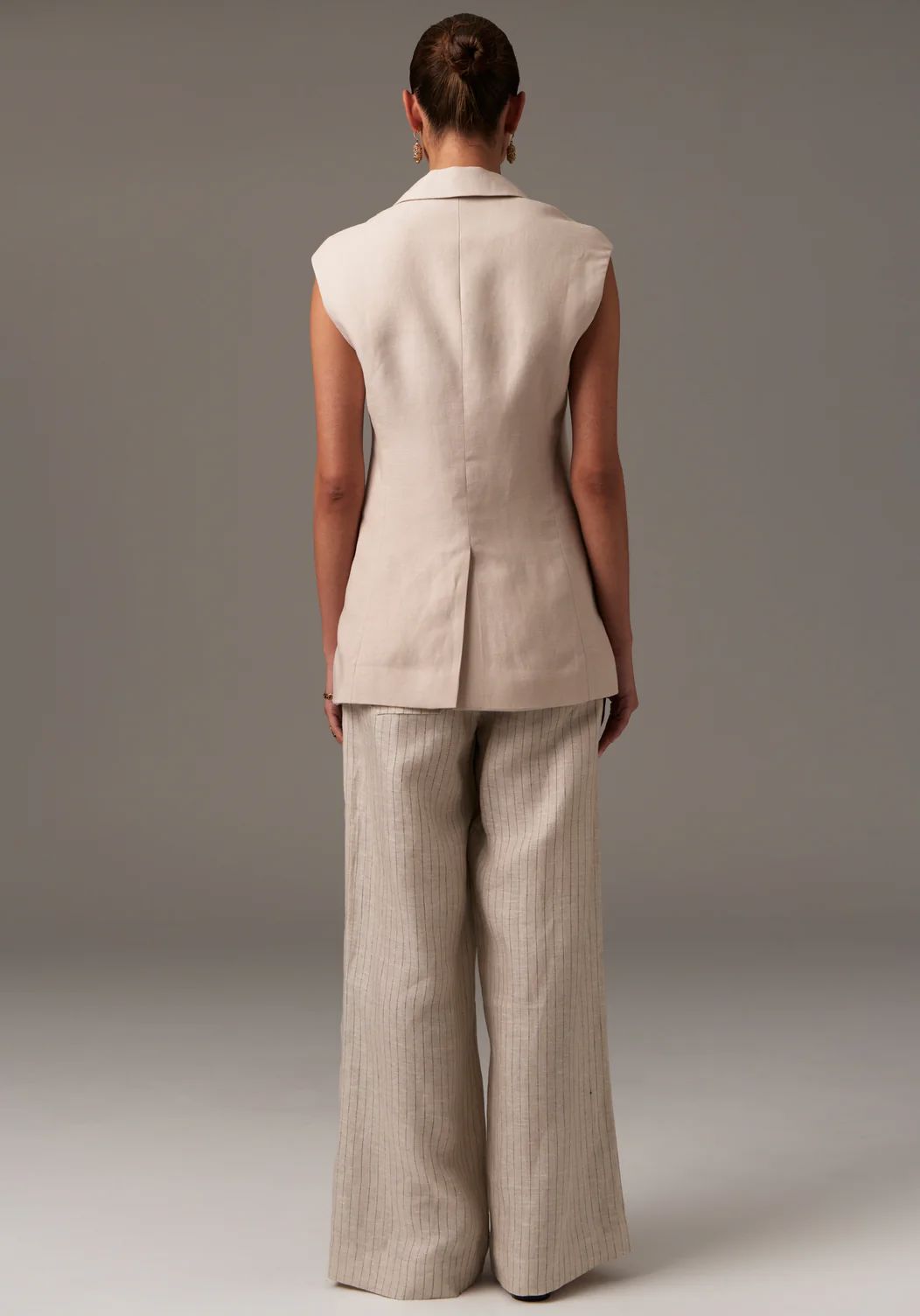 POL Riley Tailored Vest - Pebble vest - Zabecca Living