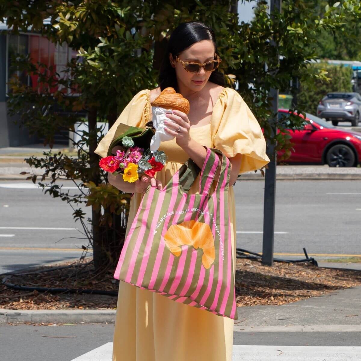 RUBY OLIVE Shopping Bag - Breakfast at Tiffany's SHOPPING BAG - Zabecca Living