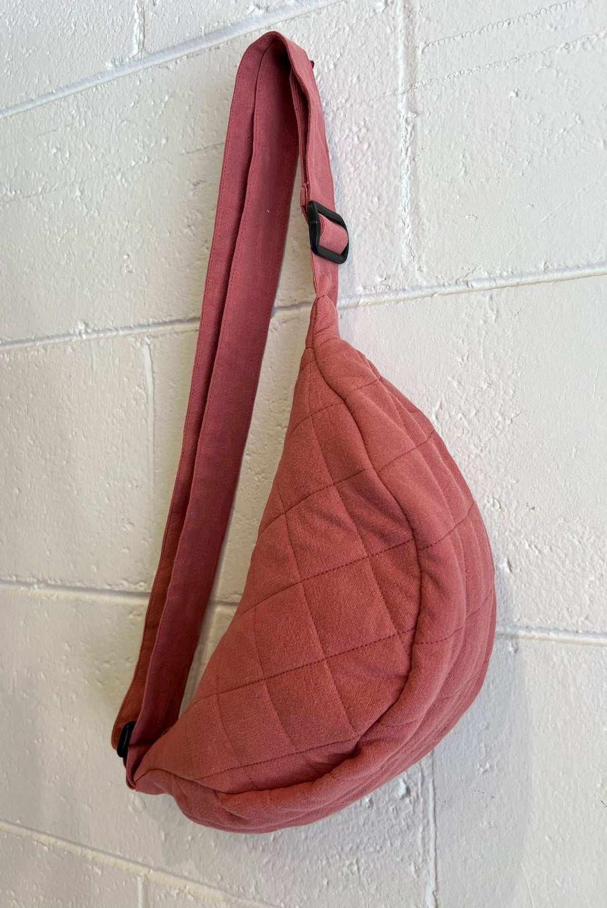 ZABECCA THE LABEL Banana Bag - Rosewood HANDBAG - Zabecca Living