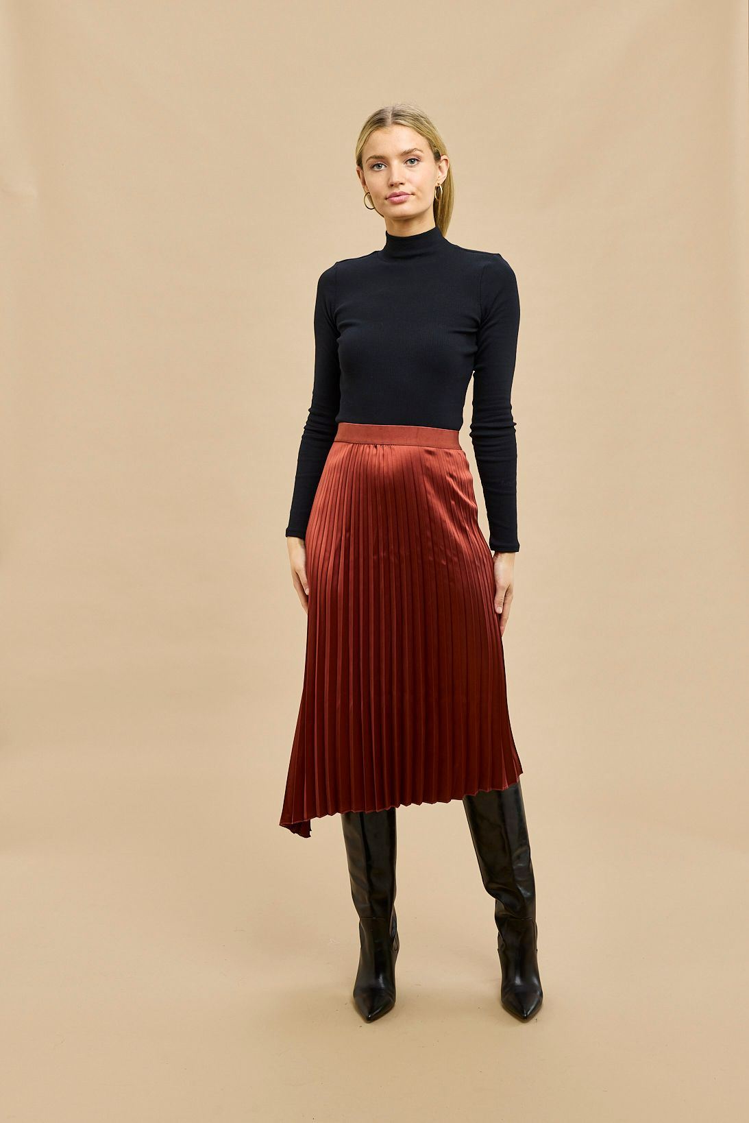 GYSETTE Leona Pleated Skirt - Peacan Skirt - Zabecca Living