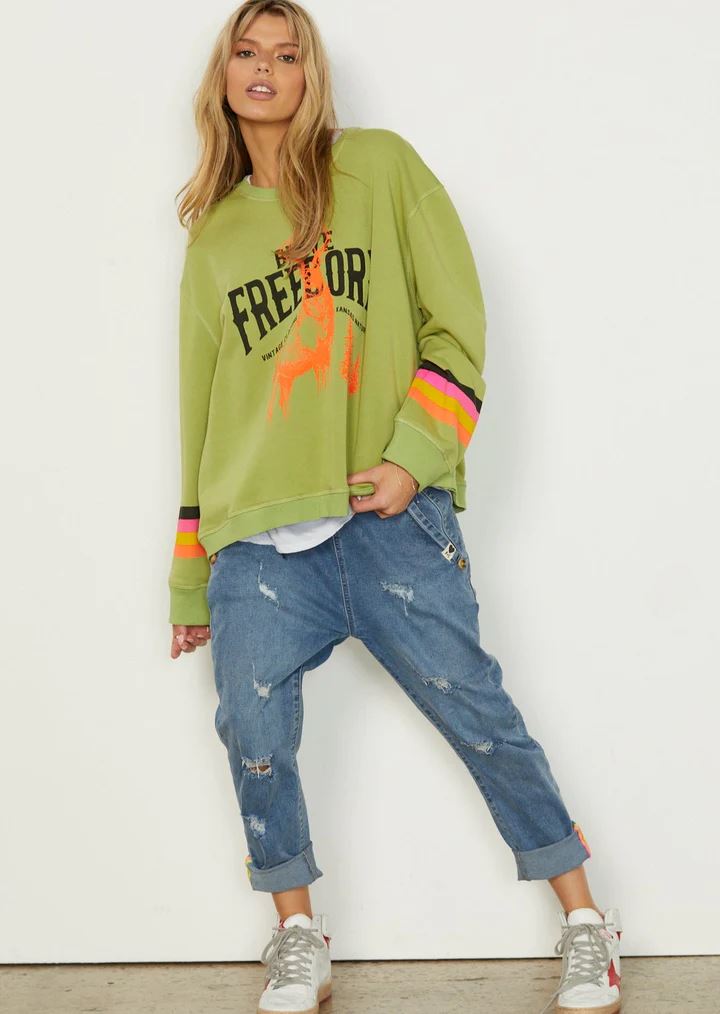 HAMMILL & CO Button Detail Jean - Stonewash JEANS - Zabecca Living