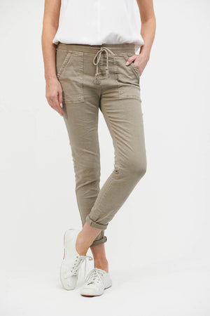 ITALIAN STAR Classic Drill Jogger - Elk PANTS - Zabecca Living