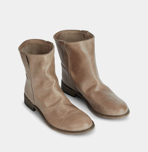 IVYLEE COPENHAGEN Evy Escuvado - Smoke Grey FOOTWEAR - Zabecca Living