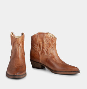 IVYLEE COPENHAGEN Madox Escuvado Boots - Dark Tan Shoe - Zabecca Living