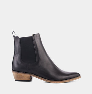 IVYLEE COPENHAGEN Stella Anilin - Black with Antique Sole FOOTWEAR - Zabecca Living