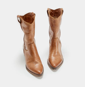 IVYLEE COPENHAGEN Tracy Escuvado Boots - Dark Tan Shoe - Zabecca Living