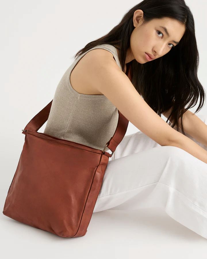 JUJU & CO Classic Slouchy - Cognac bag - Zabecca Living
