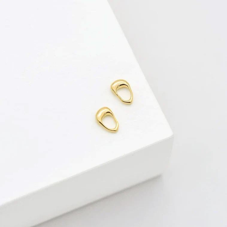 LINDA TAHIJA Cove Stud Earrings - Gold Plated Earrings - Zabecca Living