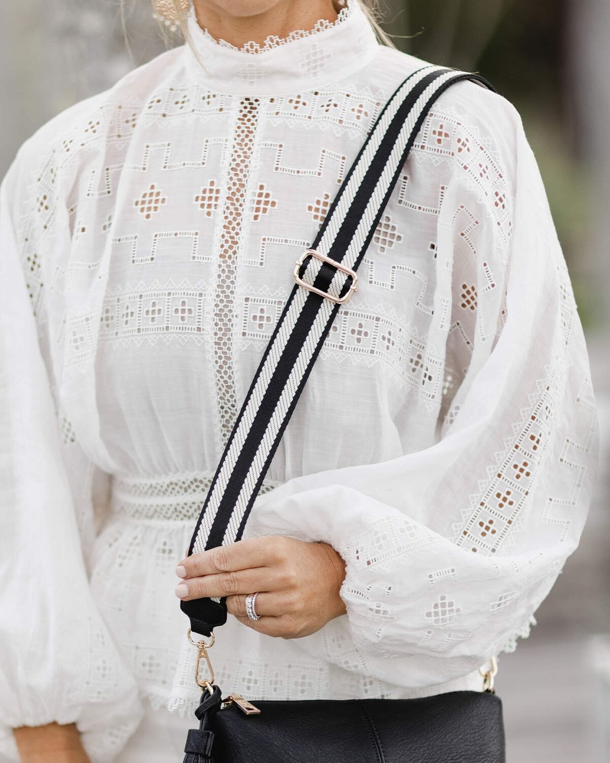 LOUENHIDE Daisy Guitar Strap - Black HANDBAG - Zabecca Living