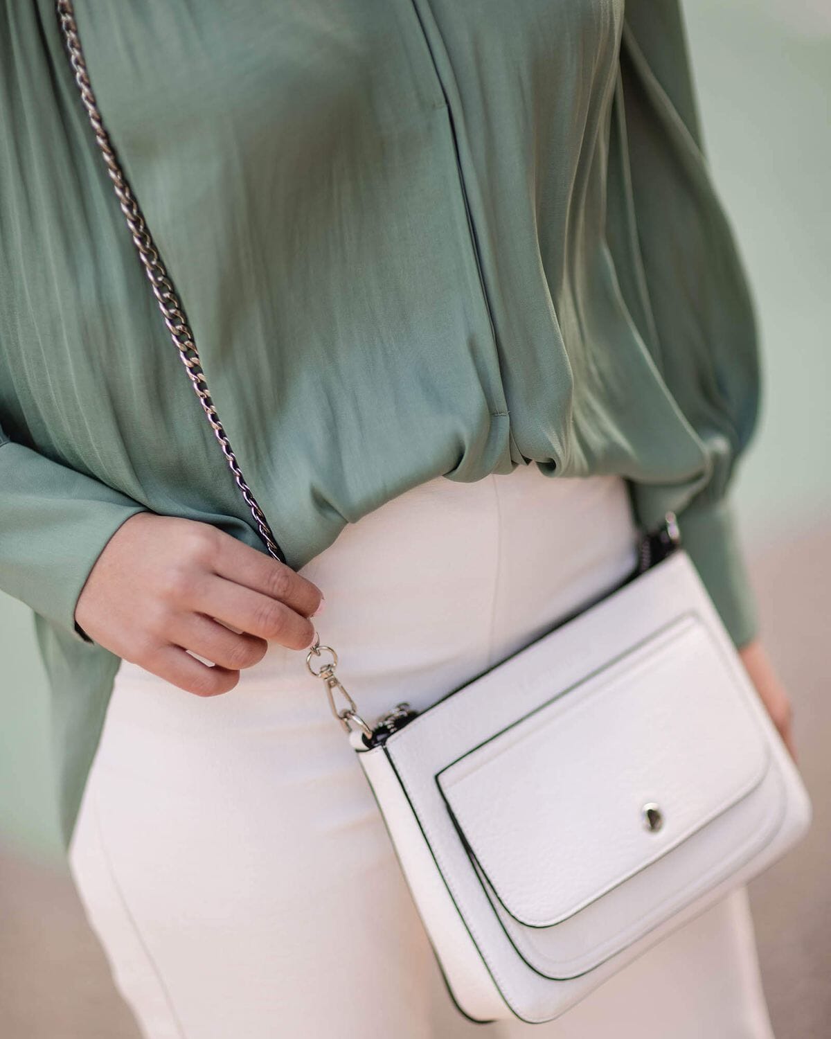 LOUENHIDE Tina Silver Chain Strap HANDBAG - Zabecca Living