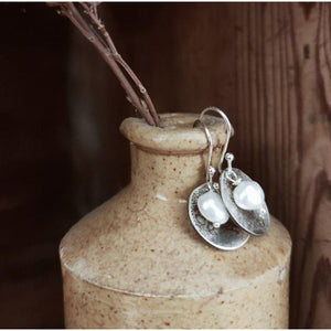 PAIRD Blossom Disk & Pearl Earring Earrings - Zabecca Living