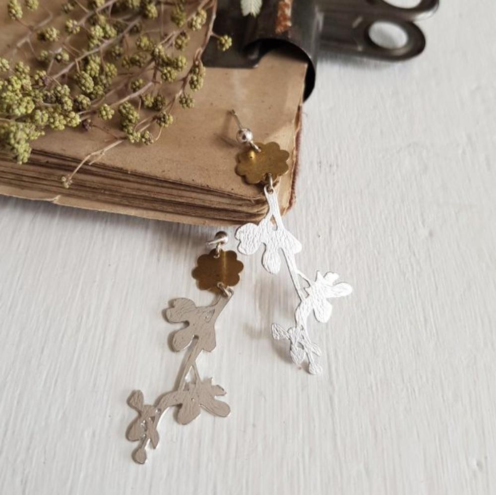 PAIRD Brass Flower Branch Studs Earrings - Zabecca Living