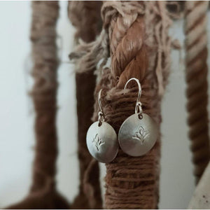 PAIRD Convex Single Flower Earrings Earrings - Zabecca Living