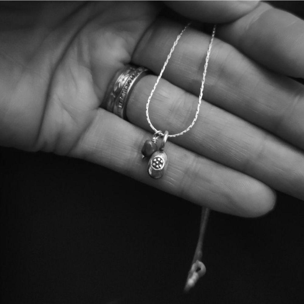 PAIRD Daisy Droplet & Turquoise Necklace Necklace - Zabecca Living