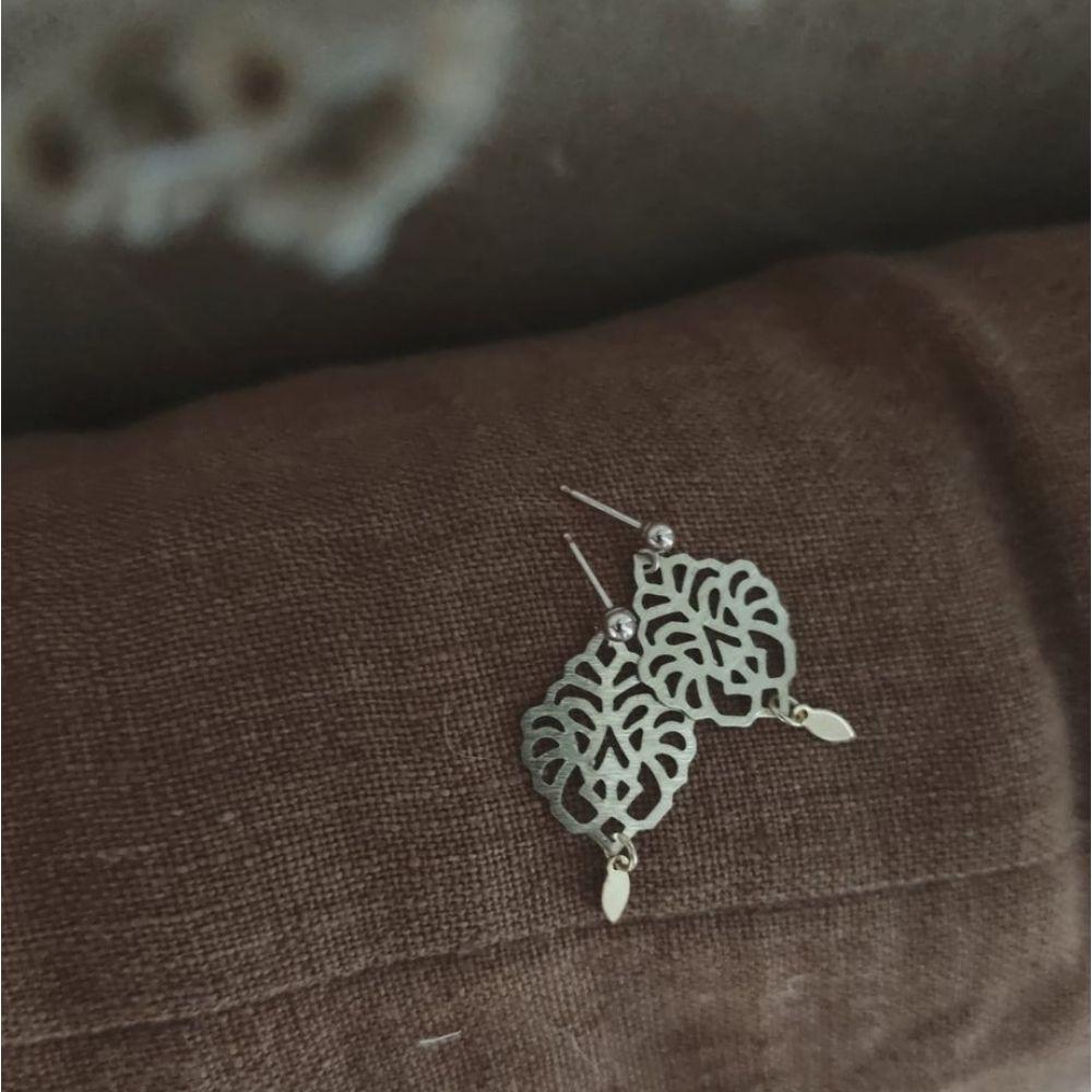 PAIRD Delhi Droplet Studs Earrings - Zabecca Living