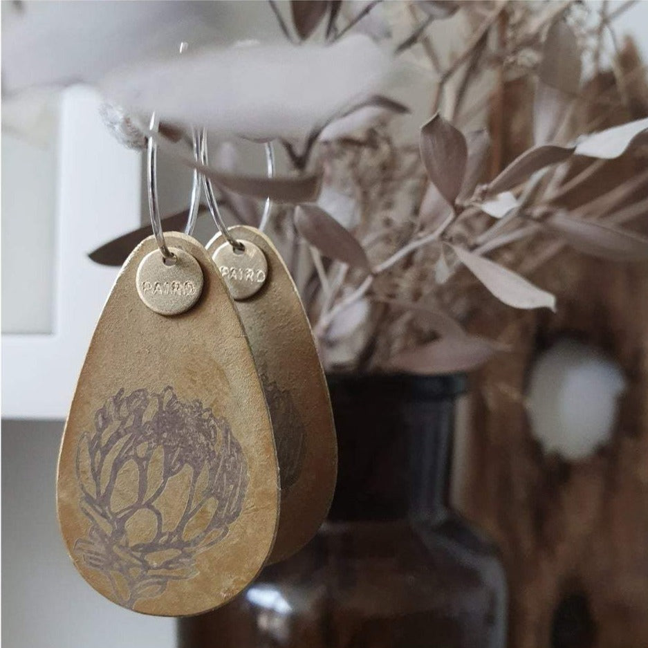 PAIRD Native Etching Hoops Earrings - Zabecca Living
