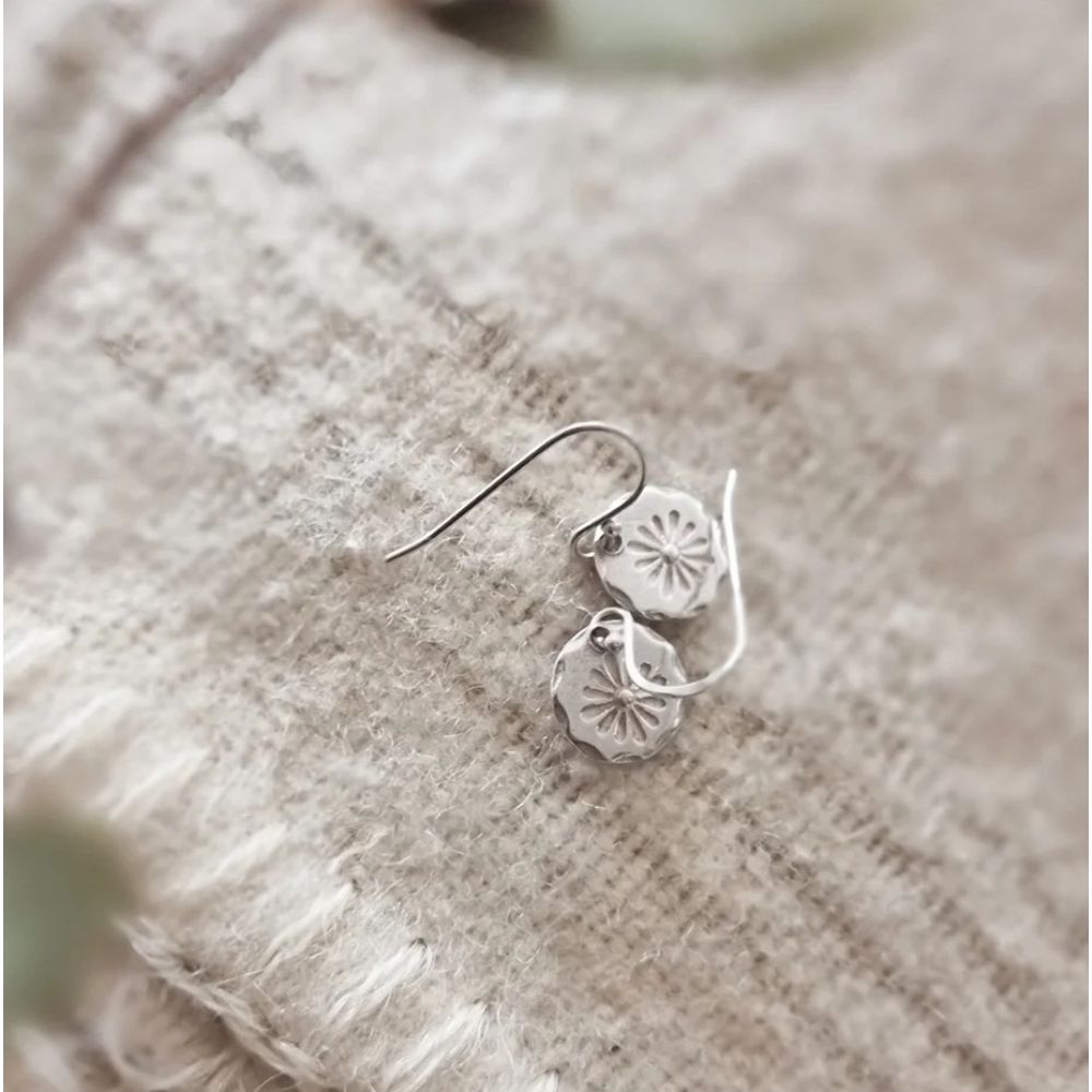 PAIRD Paper Daisy Earrings Earrings - Zabecca Living