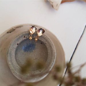 PAIRD Petal Stud Earrings Earrings - Zabecca Living