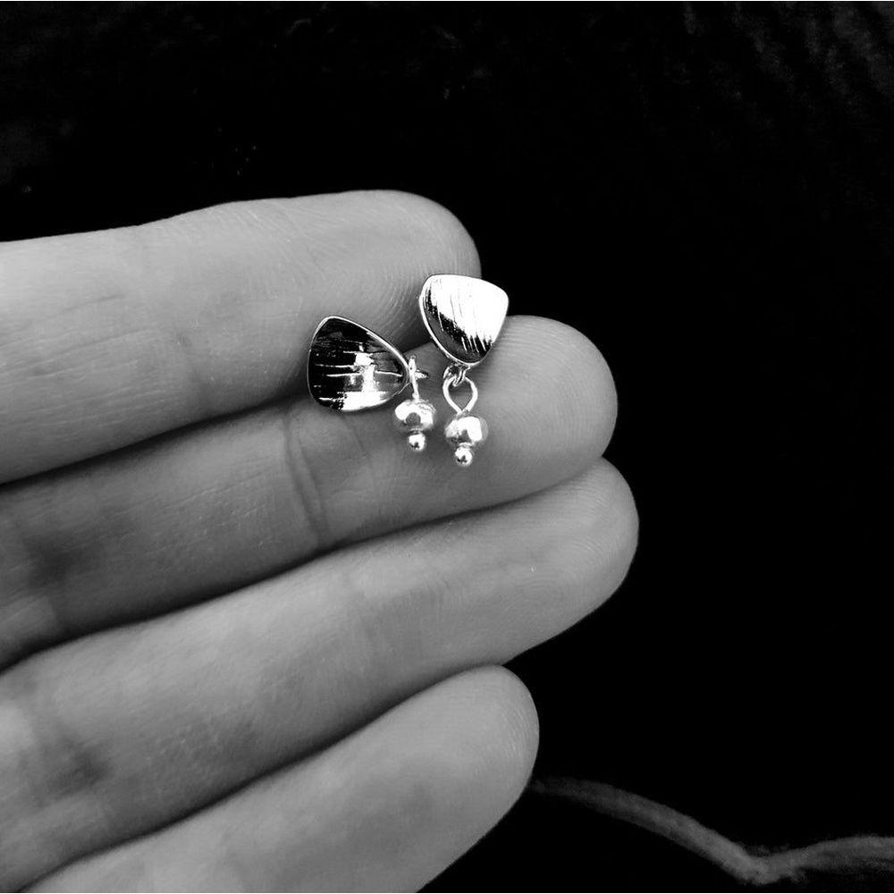 PAIRD Petal Stud Earrings Earrings - Zabecca Living