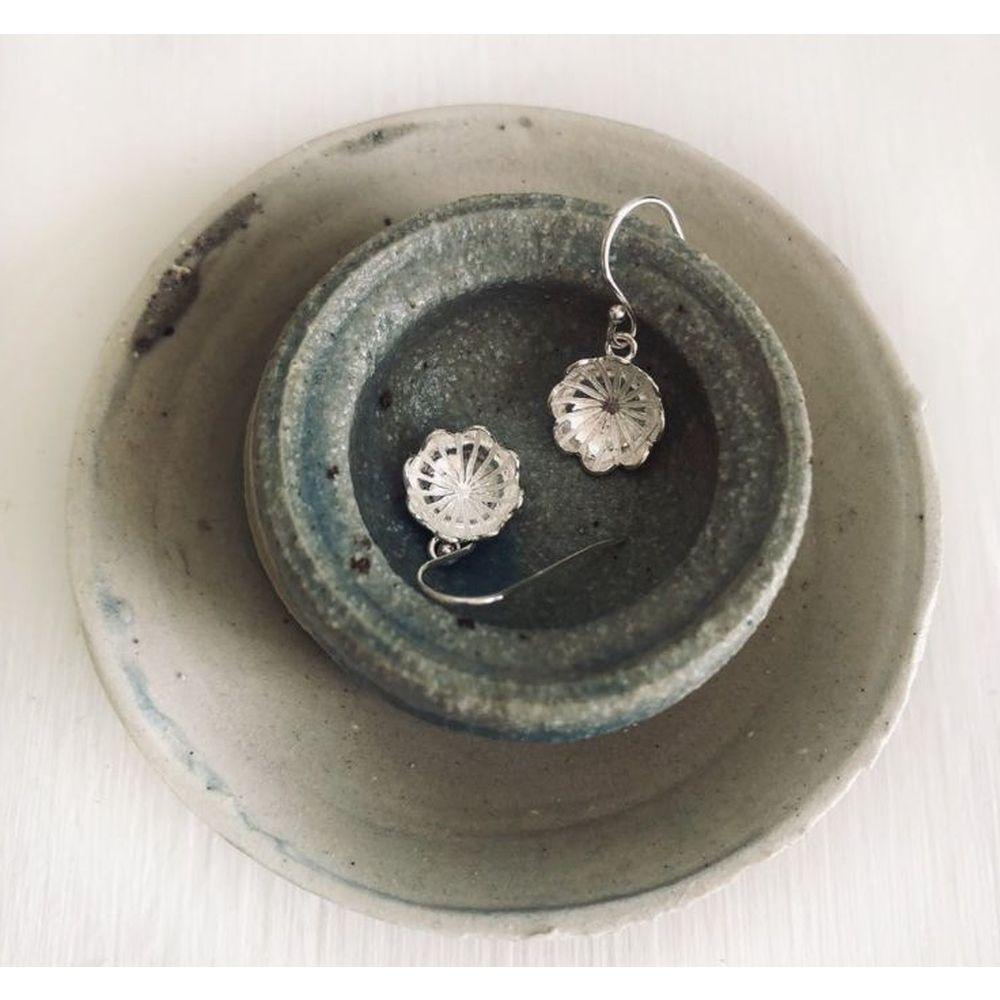 PAIRD Tibetan Lotus Earrings Earrings - Zabecca Living